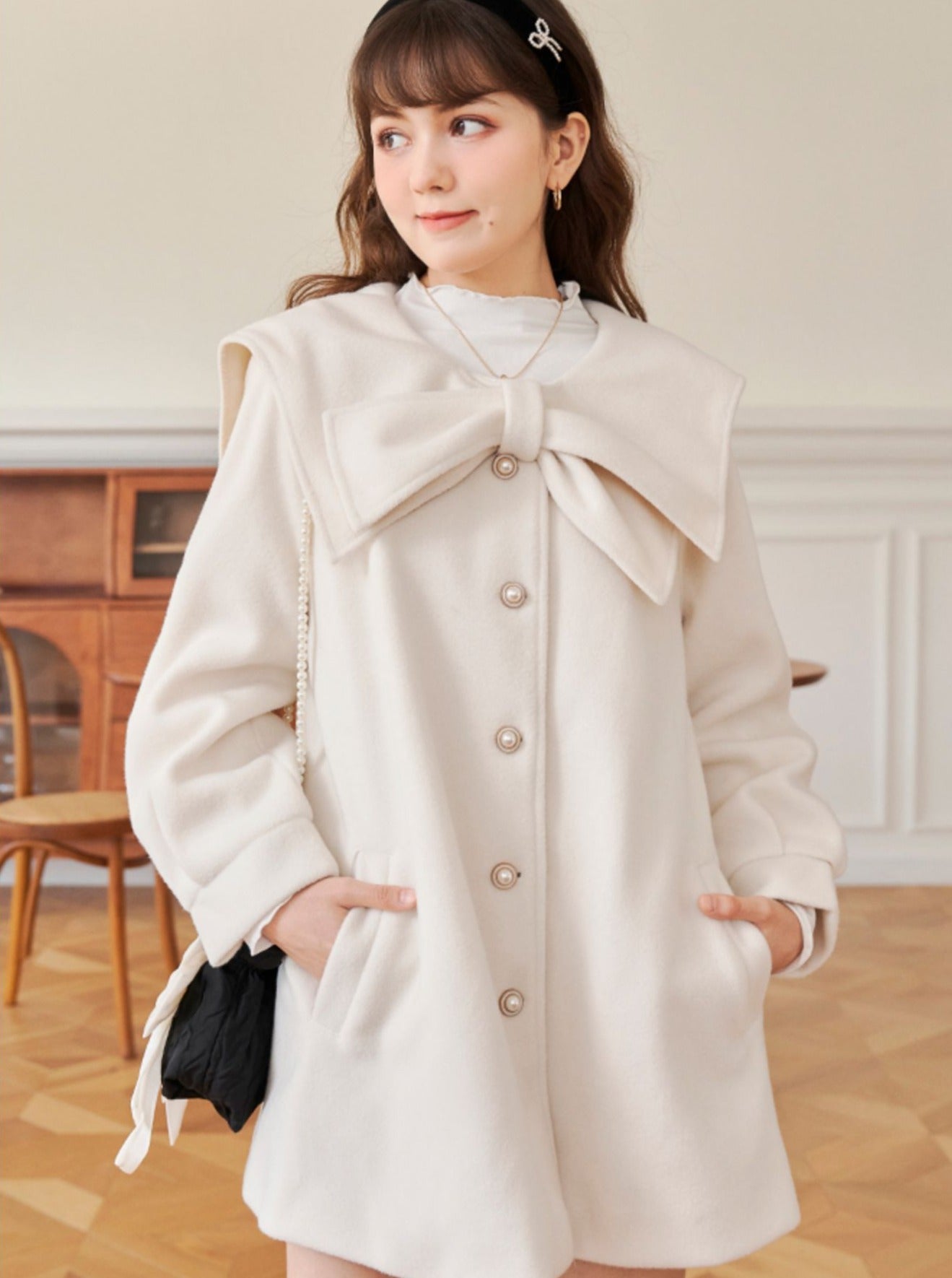 Big collar ribbon flared coat