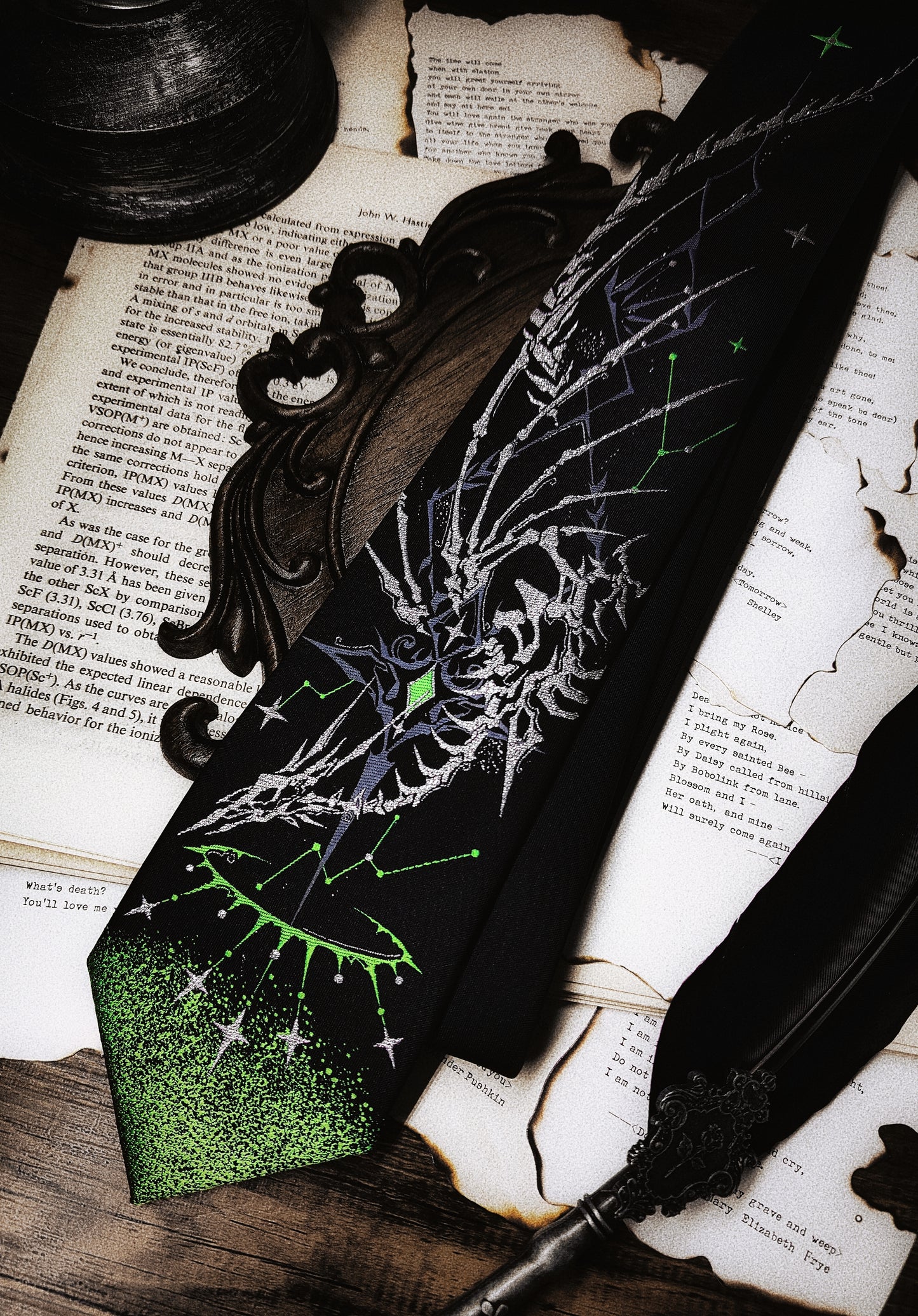 【12月26日予約締切】ギャラクシーボーンミストコアゴシックジャカードネクタイ