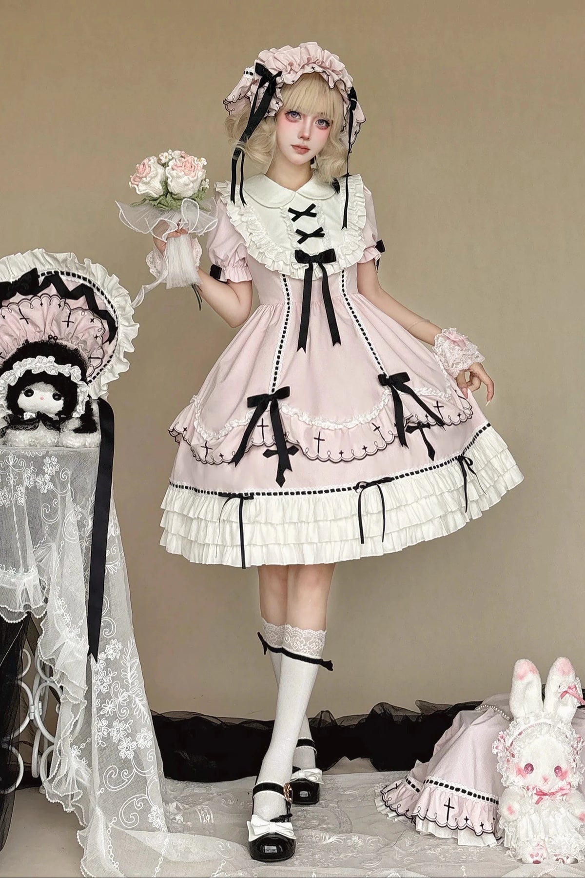 【10月4日予約締切】Pink Gothic-Inspired Sweet Lolita Ribbon Ruffle Dress＋Cross Embroidery Ribbon Cape