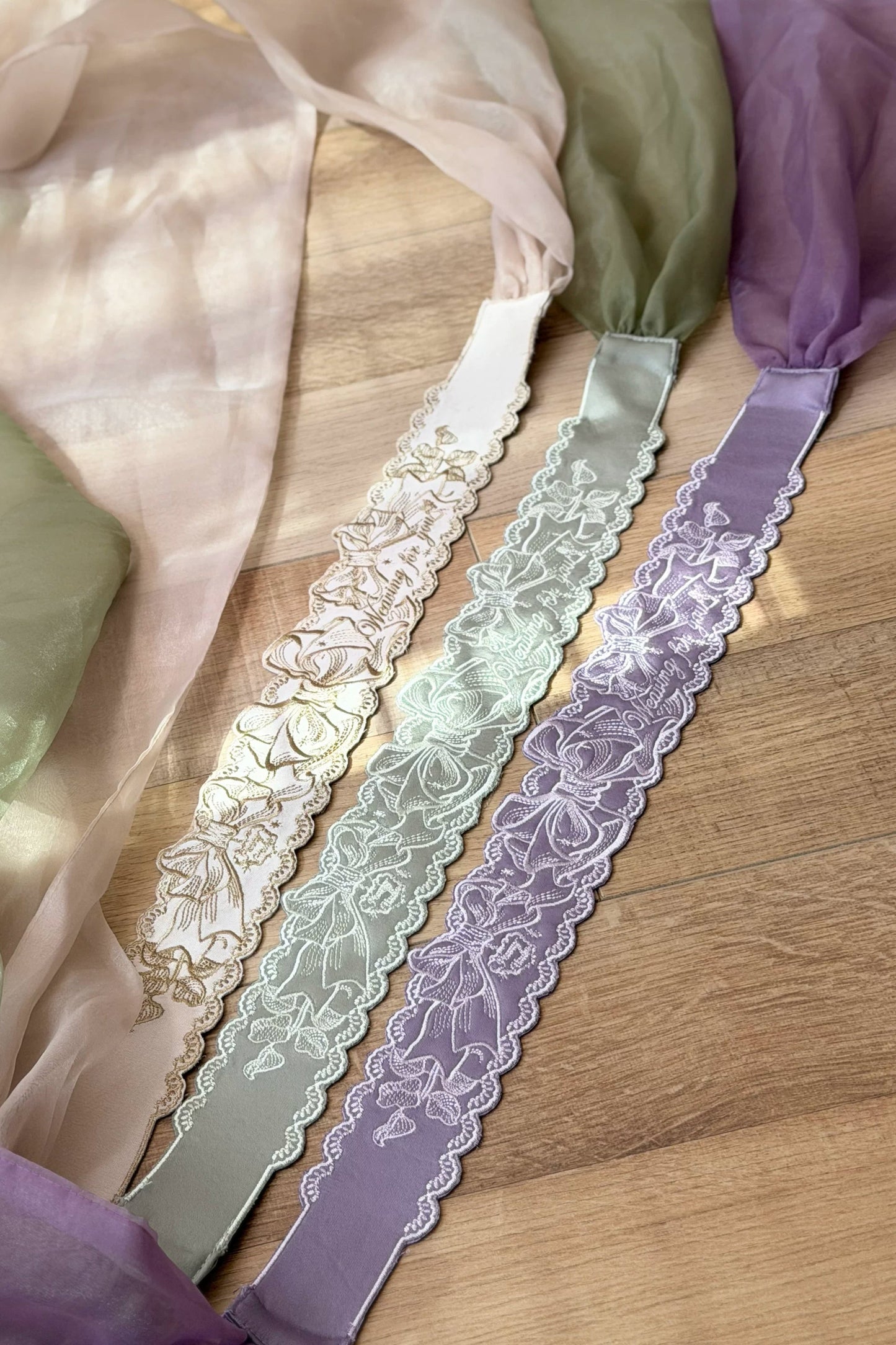[Pre-order Deadline: July 31] Romantic Sweet Lolita Series Accessories (Flower-Embroidered Waist Ribbon, Corsage with Parfum Emblem, Hair Clip) [Exclusive Sale for Dress Purchasers]