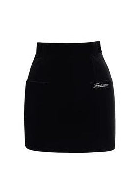 ドールフリルシャツ＋タイトスカート