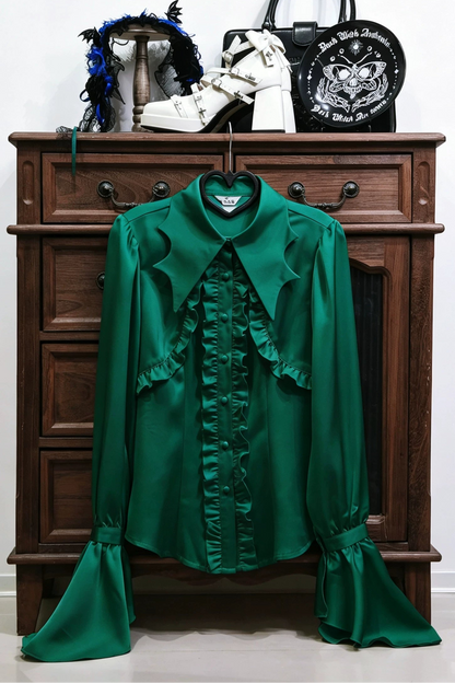 [Reservierungsschluss am 26. Juni] Blau/Schwarz/Grau/Grün/Lila/Weiß Gothic-Lolita-Hemd mit Fledermausflügel-Kragen und eleganten Rüschen-Flare-Ärmeln