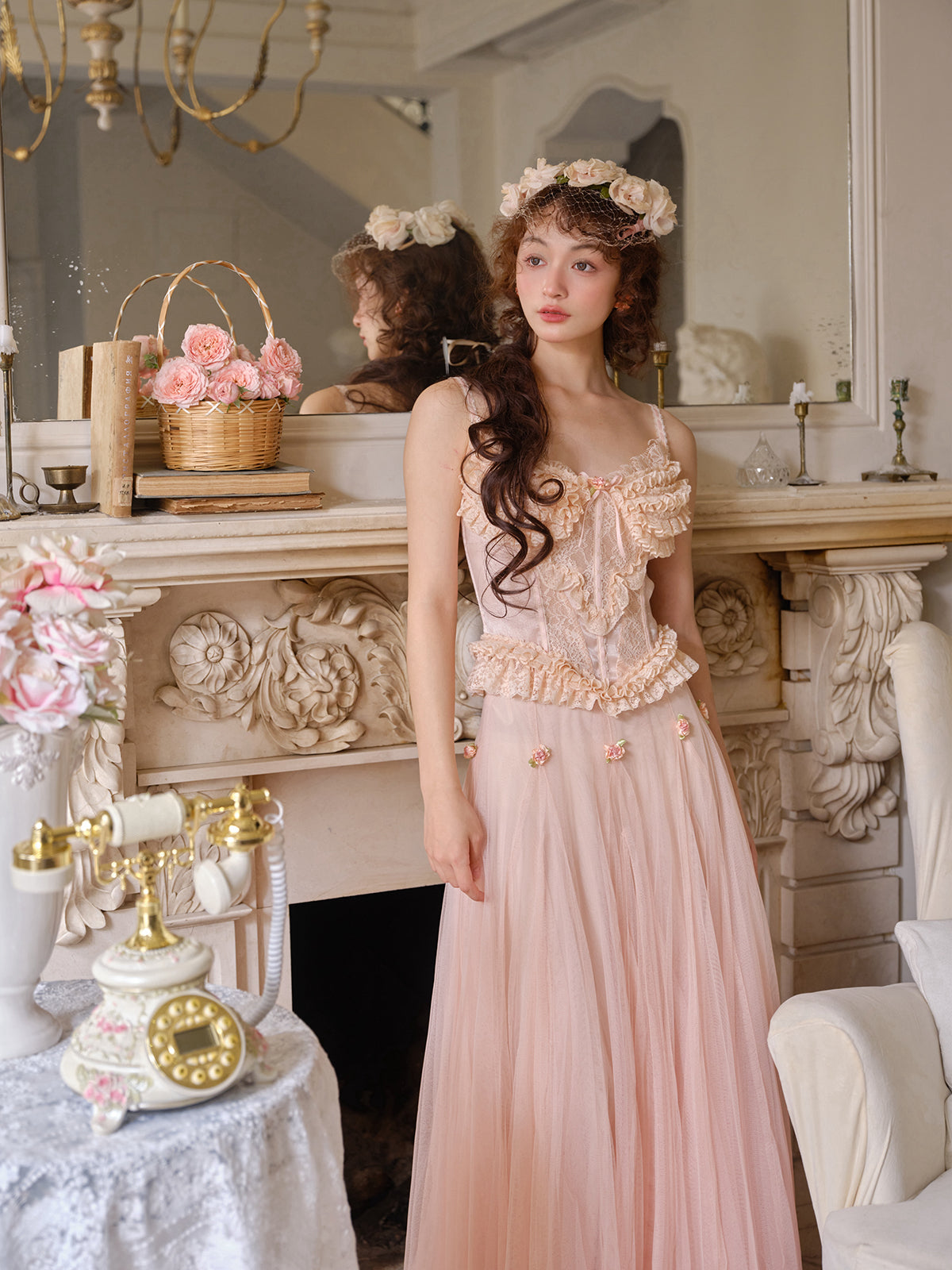 Peach Fairy French Retro Sweet Lace Camisole With Skirt