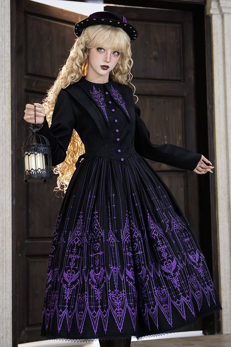 【12月27日予約締切】チャーチエンブロイダリーエレガントポインテッドカラーゴシックドレス