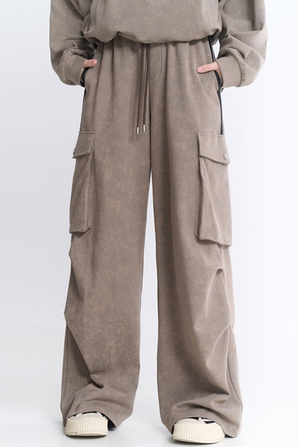 Sweatshirt and cargo pants set-up