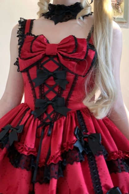 [Scadenza prenotazione 13 febbraio] Set abito con mantello rosso e nero