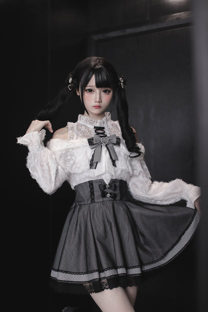 【1月6日予約締切】ホワイトレースオフショルダーリボンニットトップス＋千鳥格子スカート