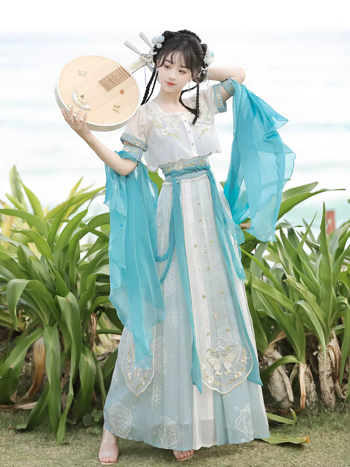 Blue Folding Sea China Embroidery Fairy Suit