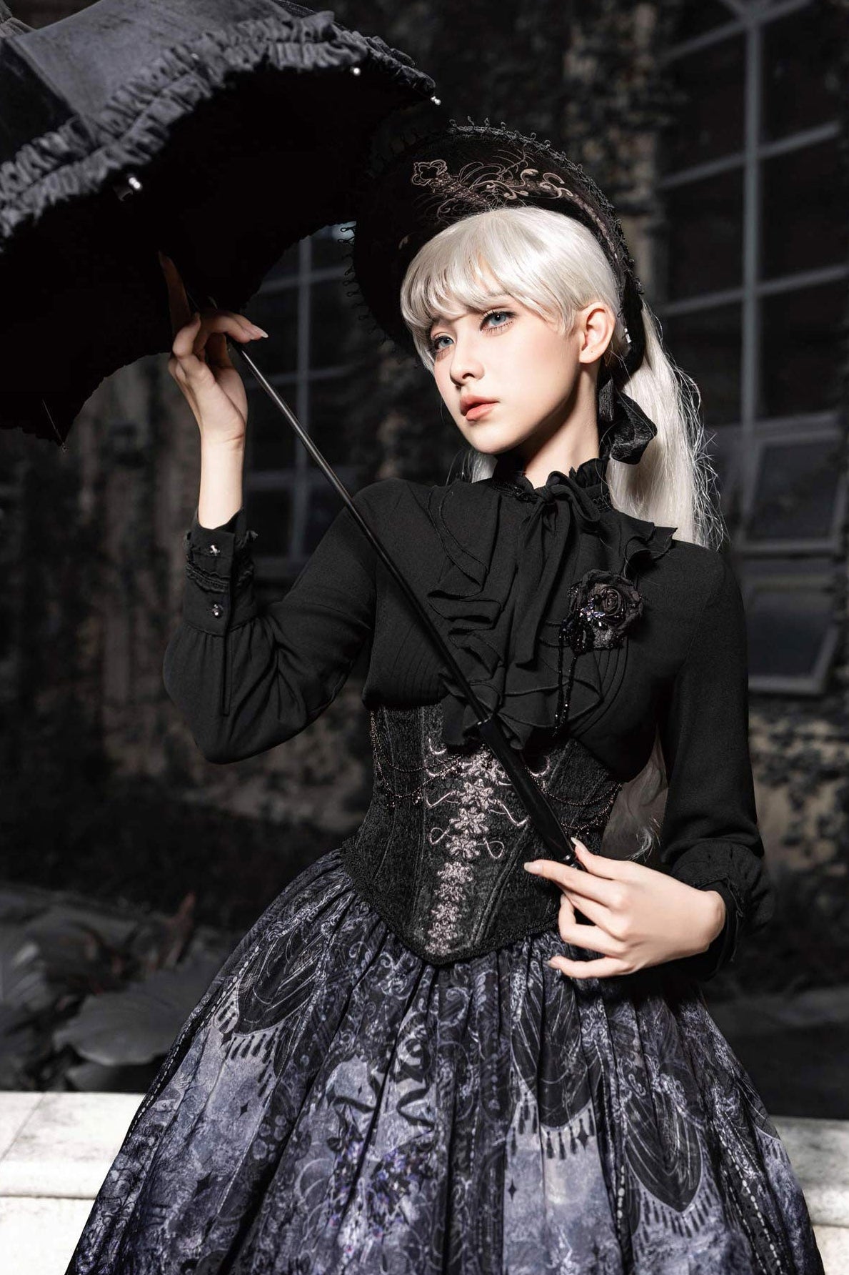 [Preordine entro il 22 novembre] Camicia con colletto a punta gotica elegante Butterfly Bone + Camicia con volant e nastro