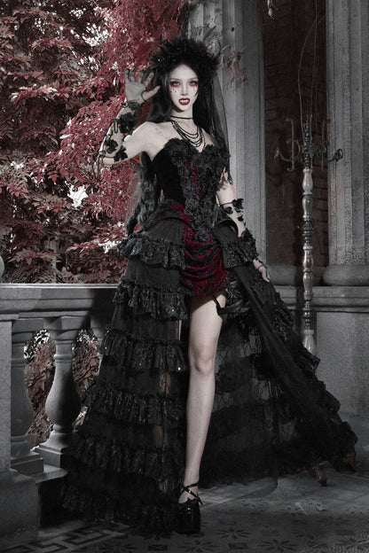 Thriller Scarlet Gothic Trailing Skirt