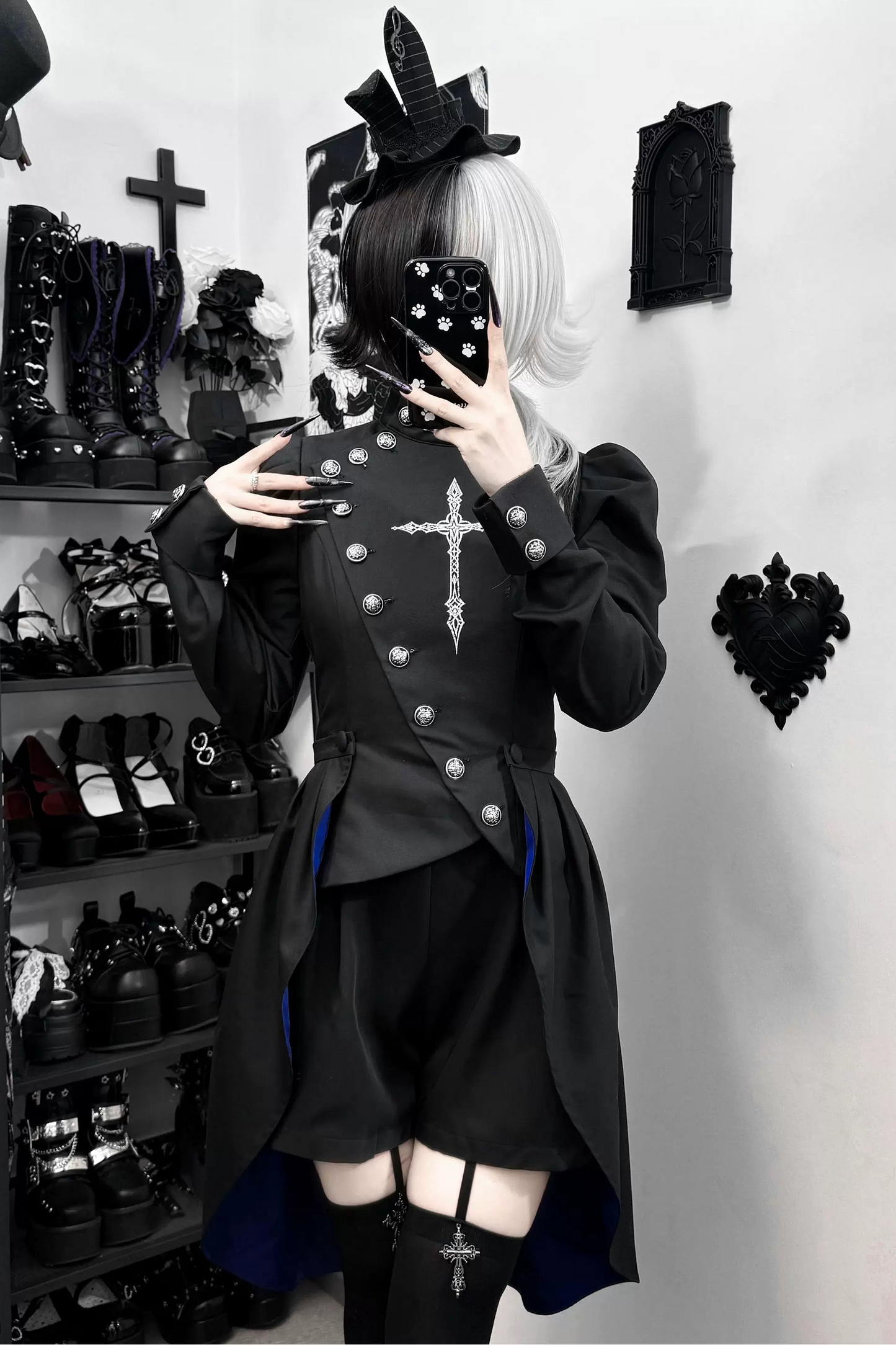 【9月28日予約締切】Prince-Style Gothic Cross Embroidered Coat Jacket With Train