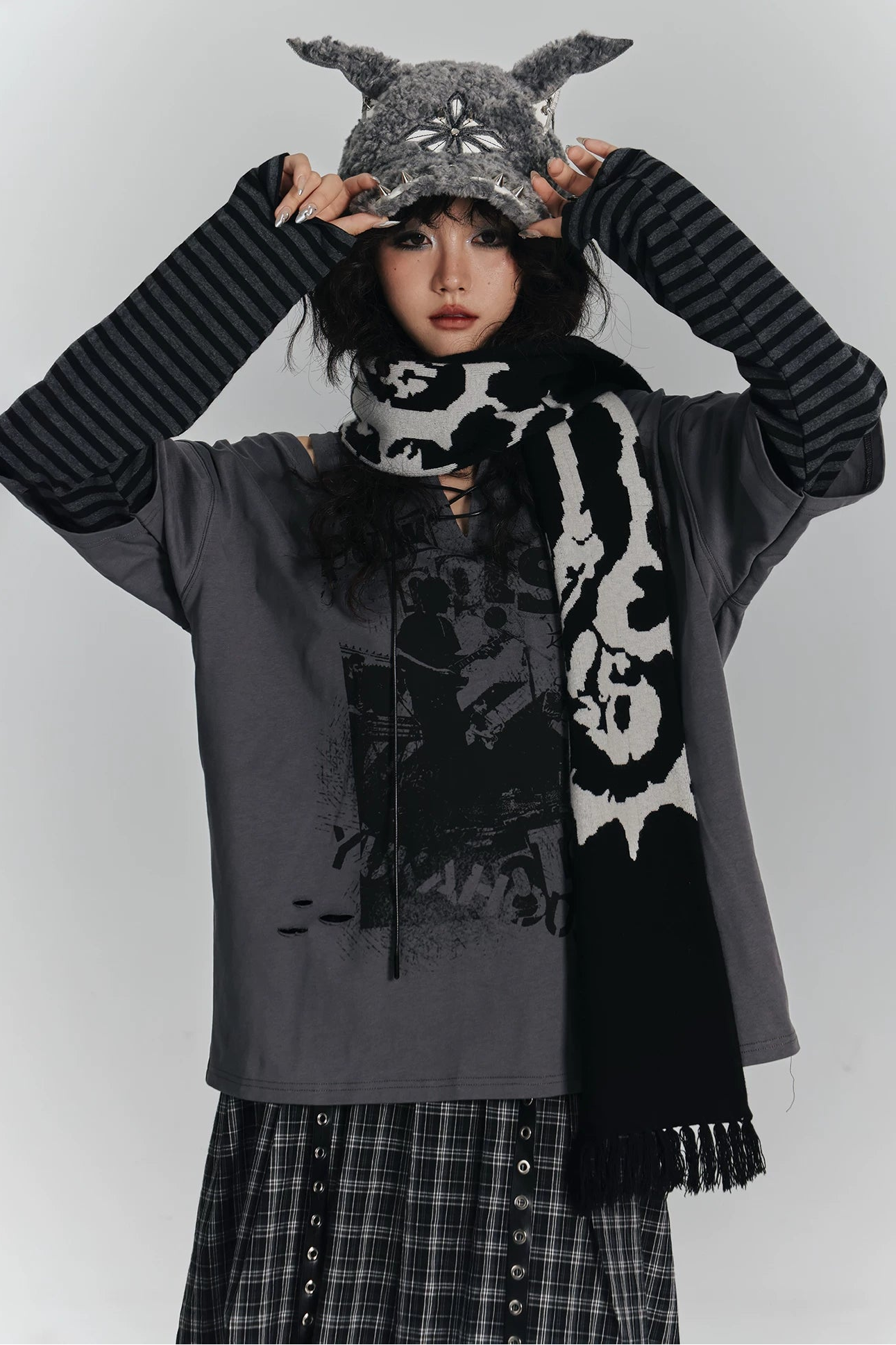 レトロダークボーダールーズトップス