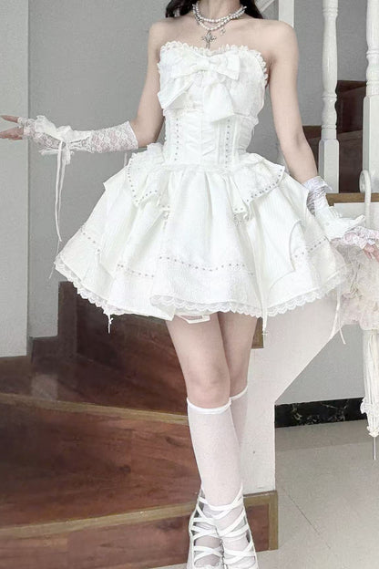 ホワイトゴシックスリムチューブトップスカートセットアップ