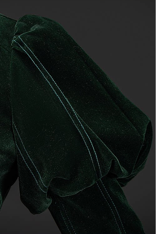 [Pre-order] Dark Green x Red Gothic Prince Velvet Flame 3D Chain Detail Ruffle Lolita Dress