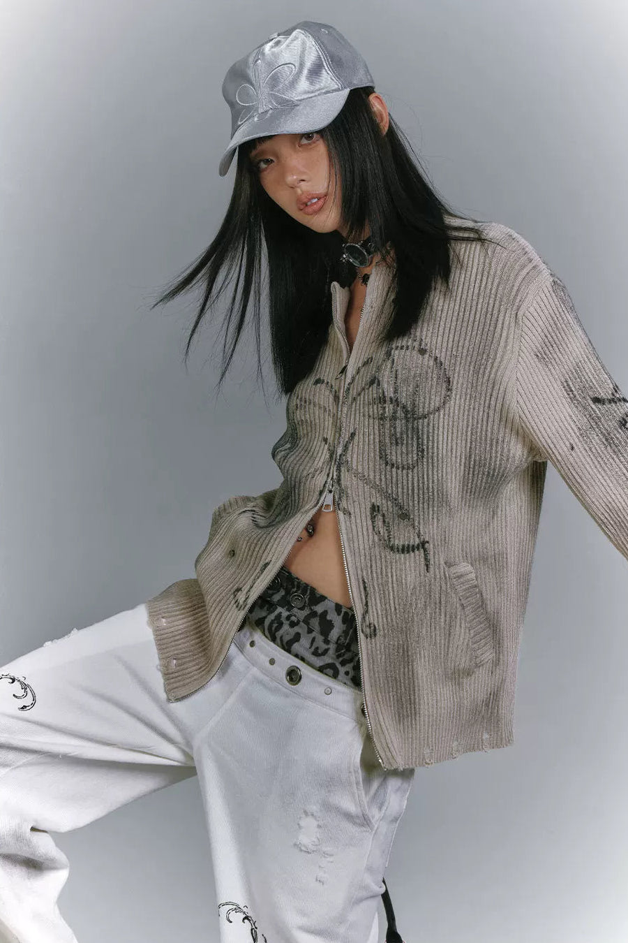 ダークモードジッパートップス