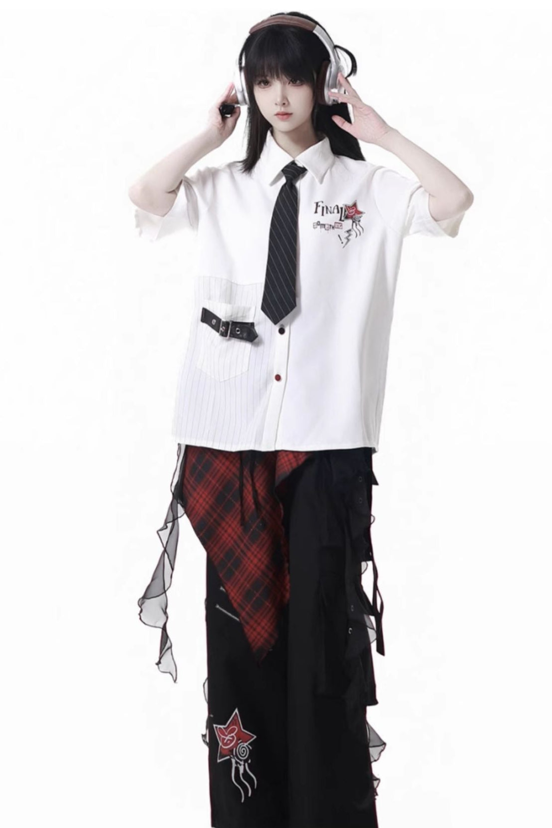 コントラストシャツ＋チェックスカート＋ブラックスカート＋ワイドパンツ＋ネクタイ