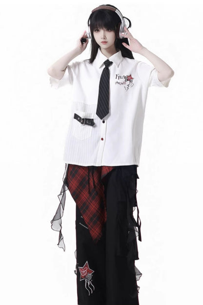 コントラストシャツ＋チェックスカート＋ブラックスカート＋ワイドパンツ＋ネクタイ