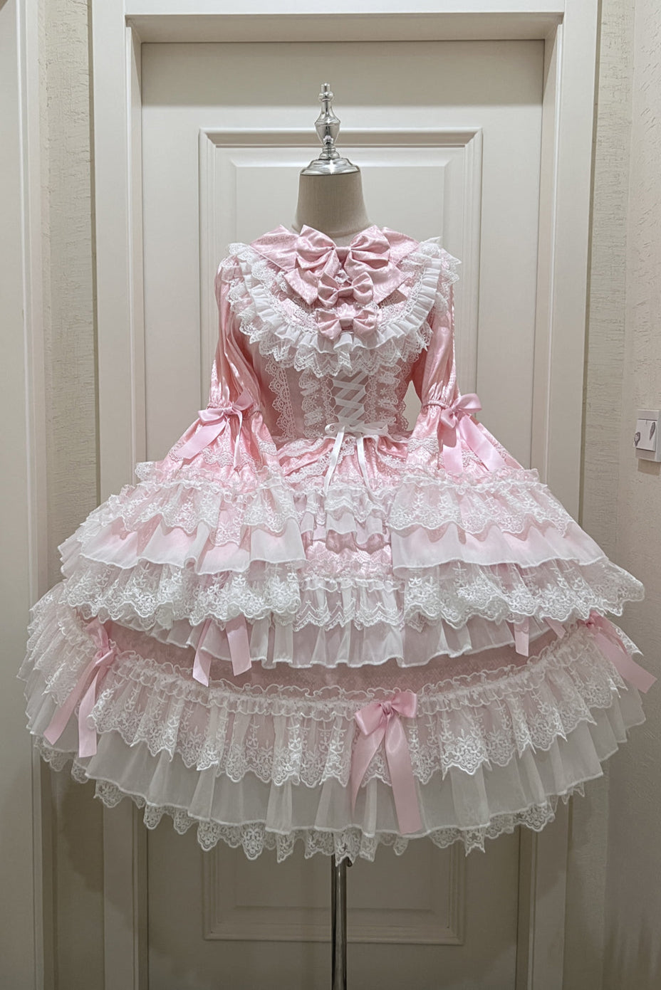 【予約商品】レースティアードロリータドレス