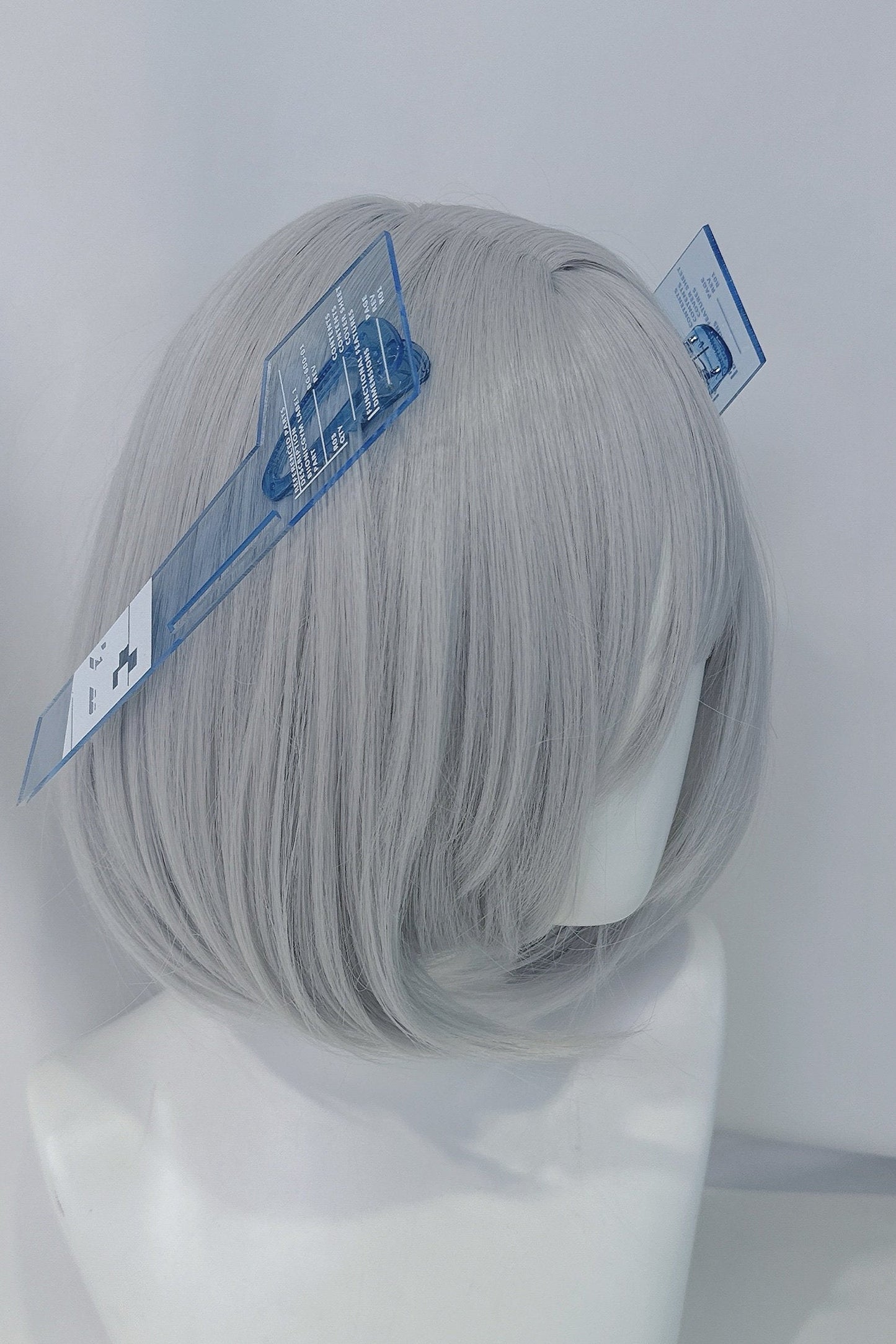 Große Haarspangen im mechanischen Digital-Glitch-Stil