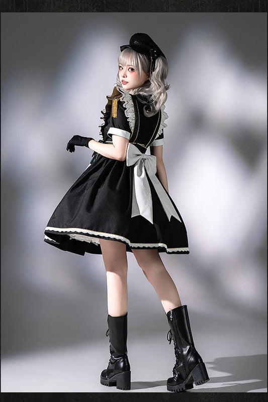 Schwarz-grünes Militär-Maid-Lolita-Kleid Komplettset