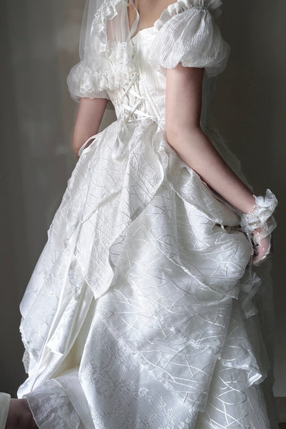 【10月28日予約締切】White Butterfly Gothic Lolita Puff Sleeve Dress Top + Layered Ruffle Asymmetrical Hem Skirt Set (With Chest Brooch + Waist Brooch)