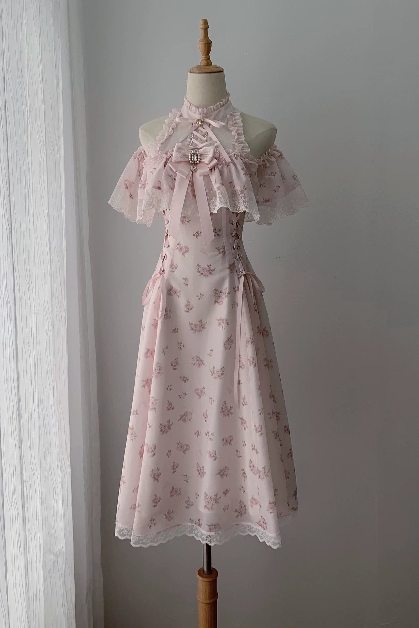 【6月15日予約締切】ピンクフローラルシフォンレースジュエルリボンオープンショルダーロングドレス