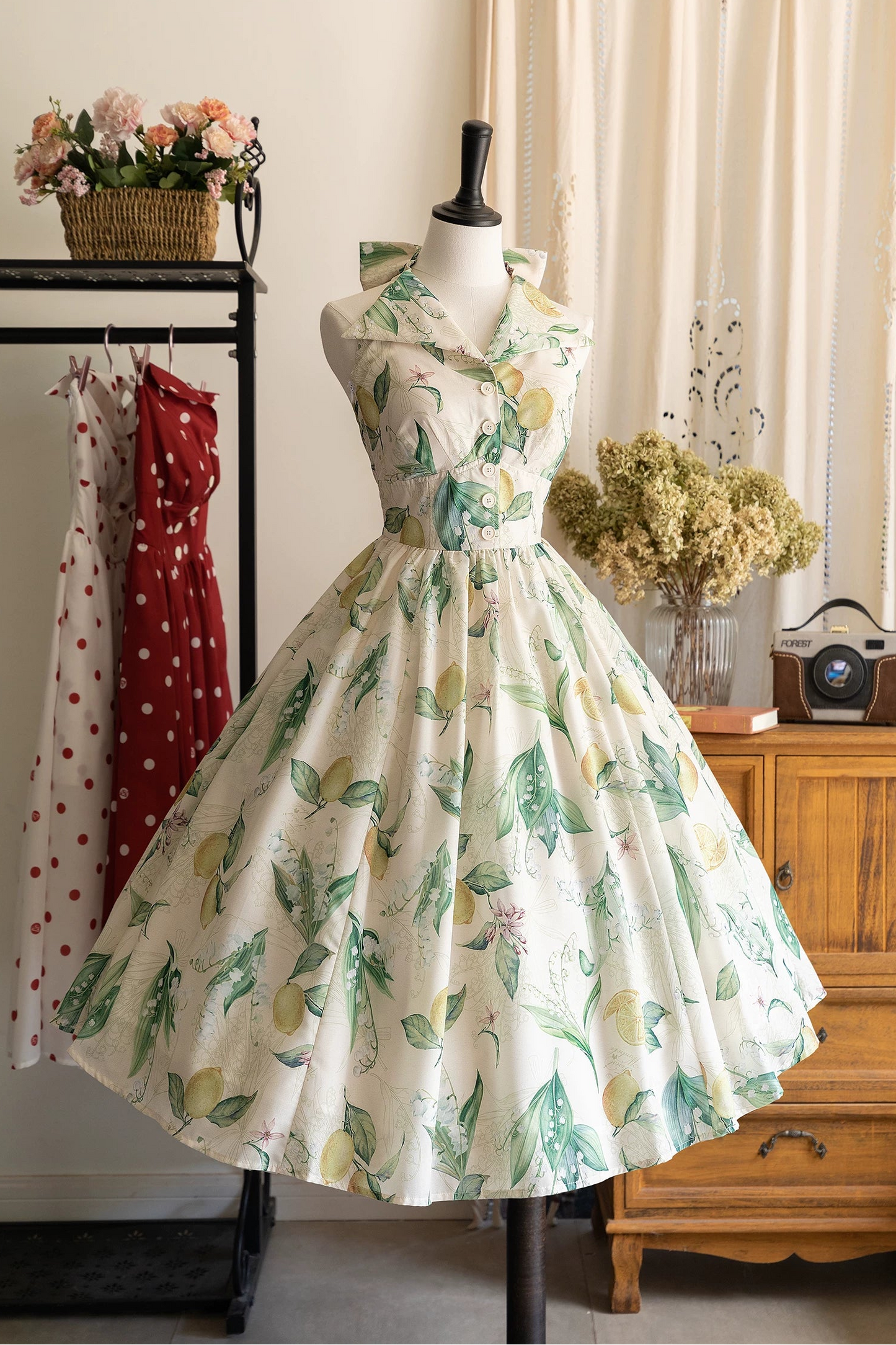 Retro Elegant Halter Neck French Flare Dress