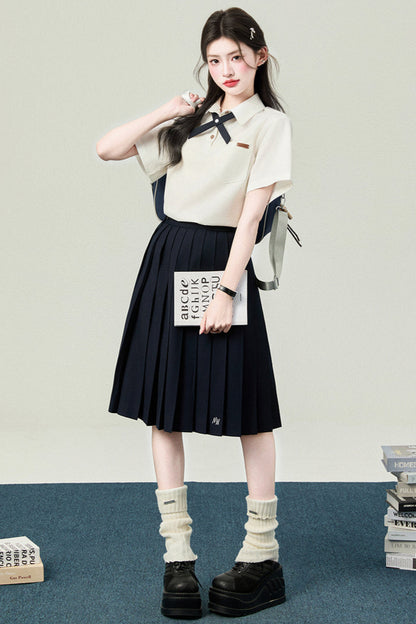 カレッジポロカラーシャツ＋ストライプシャツ＋プリーツショートスカート＋ベーシックロングスカート