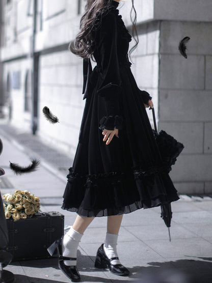 Black Swan French Retro Square Collar Velvet Elegant Dress + Belt + Ribbon [Reserved Item].