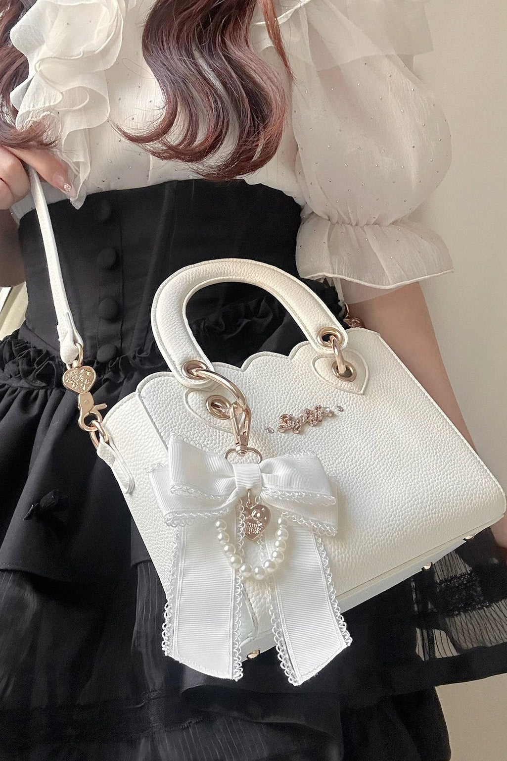 [Pre-order Deadline: October 18] Petal Edge Pearl Chain Bow Square Handbag Crossbody Bag