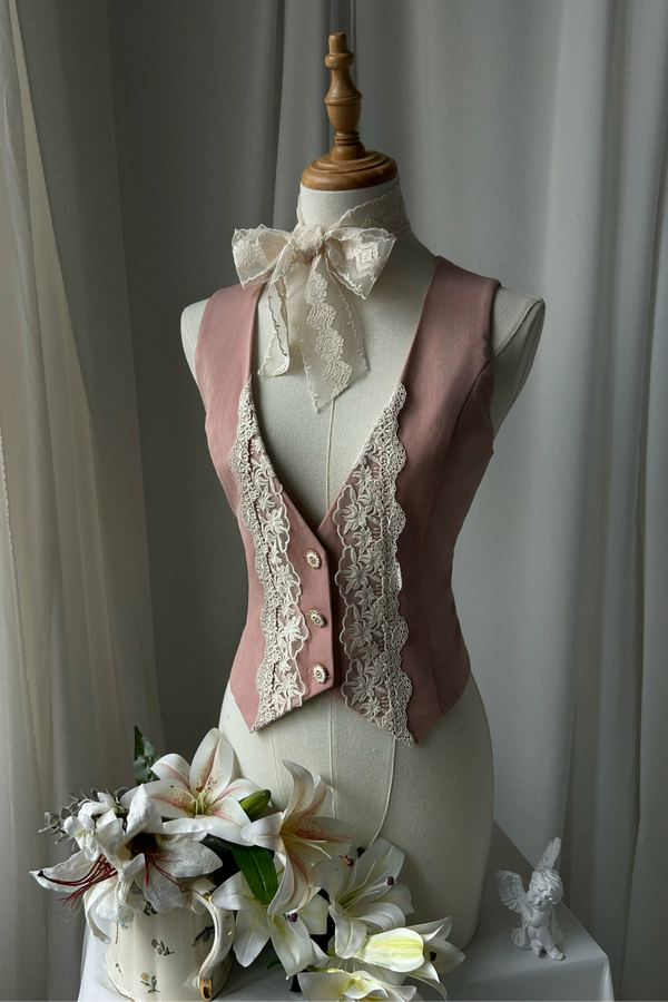 [Pre-order Deadline: May 11] Elegant Lily Embroidered Vest