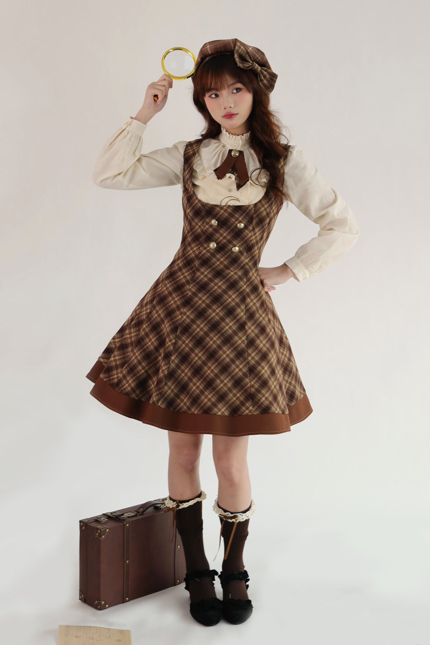 [Reservation Deadline February 3rd] Vintage Detective Series Lapel Cape + Suspender Dress + Ribbon Brooch