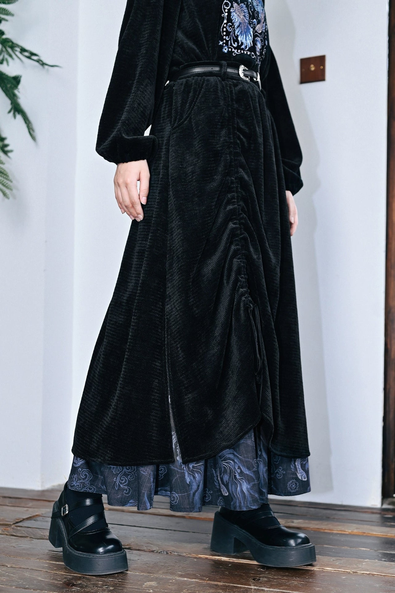 ダークチャイナパッチワークスカート