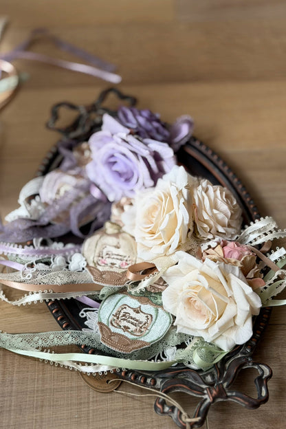 [Pre-order Deadline: July 31] Romantic Sweet Lolita Series Accessories (Flower-Embroidered Waist Ribbon, Corsage with Parfum Emblem, Hair Clip) [Exclusive Sale for Dress Purchasers]
