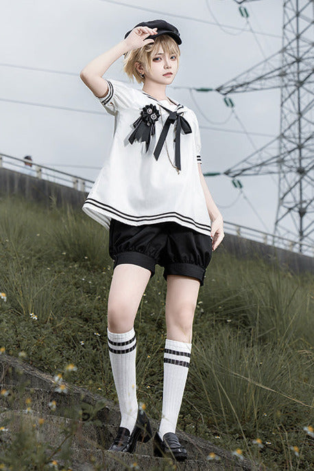 ホワイトブラックゴシックセーラーセットアップ