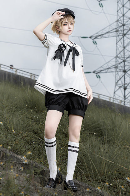 ホワイトブラックゴシックセーラーセットアップ