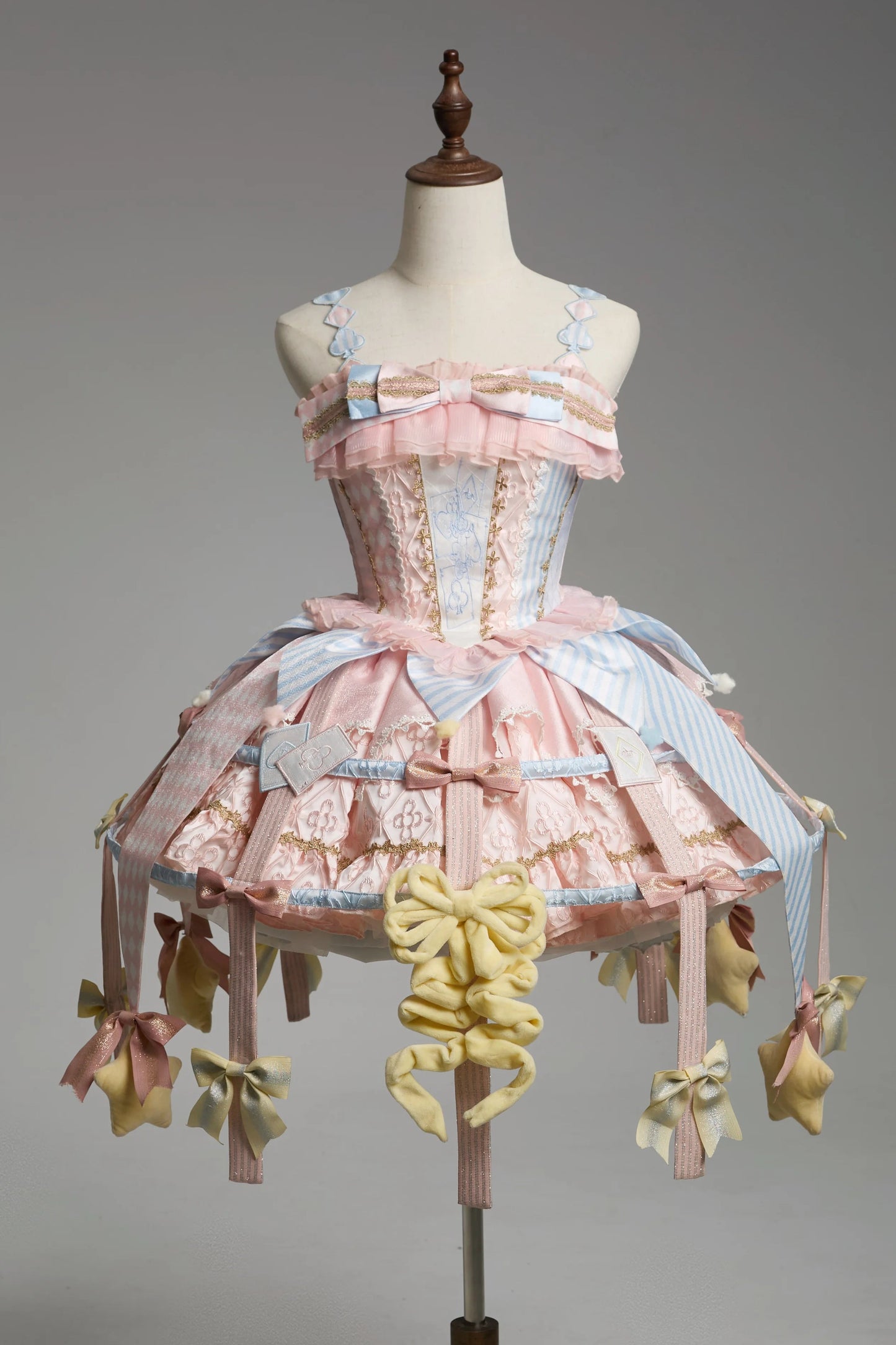 [Vorbestellung bis 16. März] Castle Lolita Oberteil + Rock + Reifrock + Accessoires