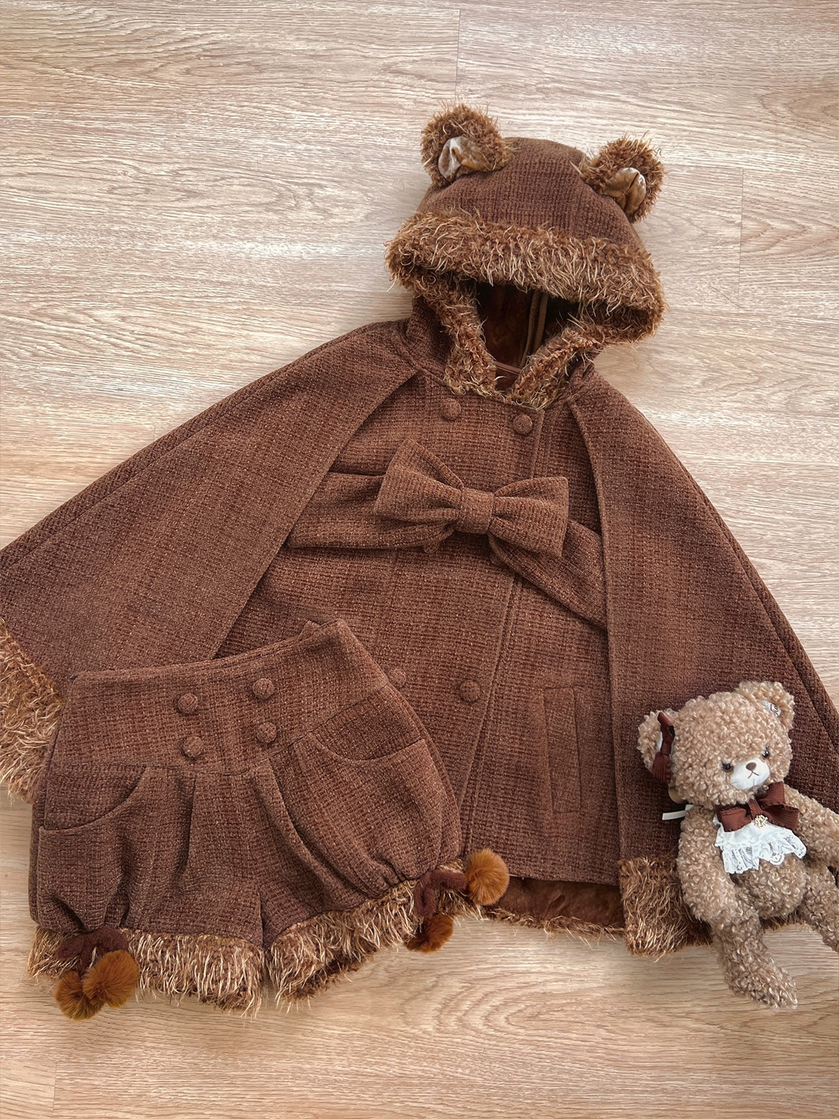 アニマルツイードコート＋ボアショートパンツ