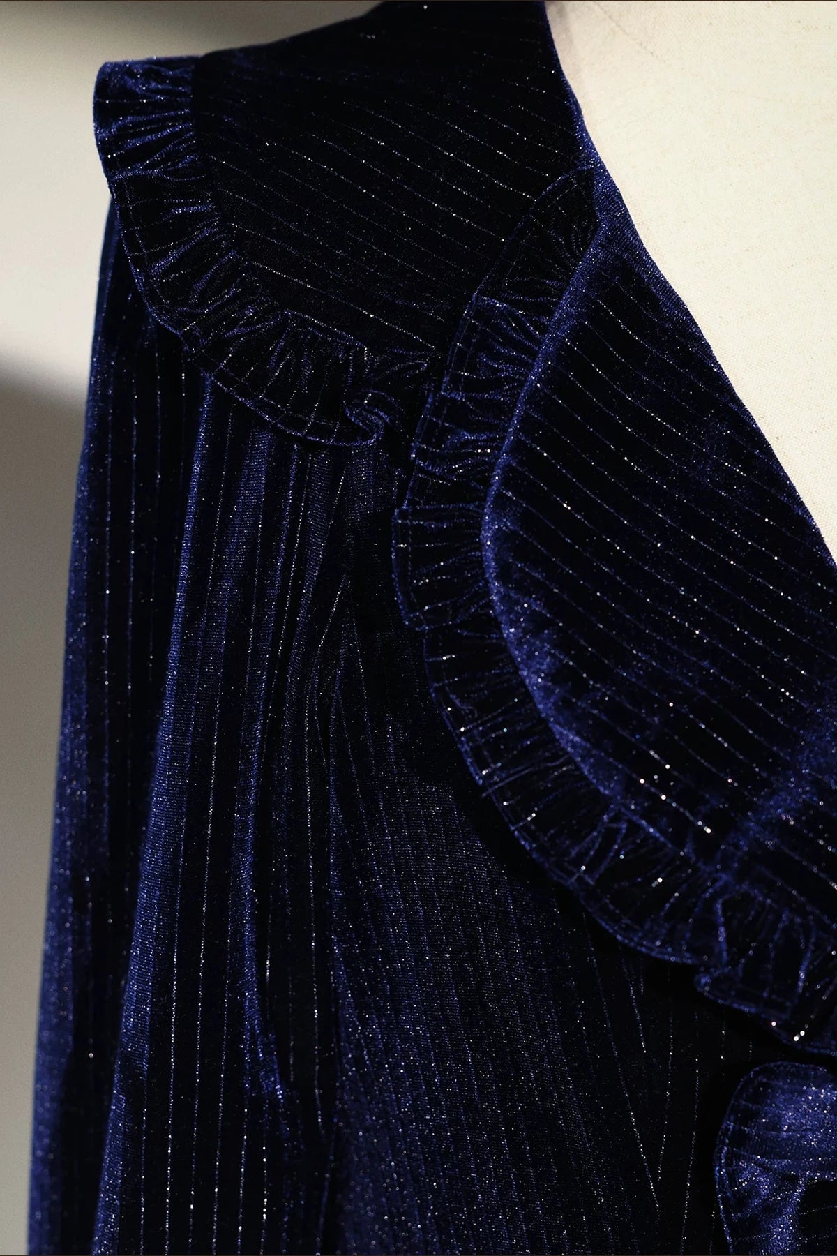 [Reservation Deadline: November 6] Navy Blue/Brown Classic Italian Travel Diary Lolita Silver Thread Velvet Stripe Ribbon Frill Jacket