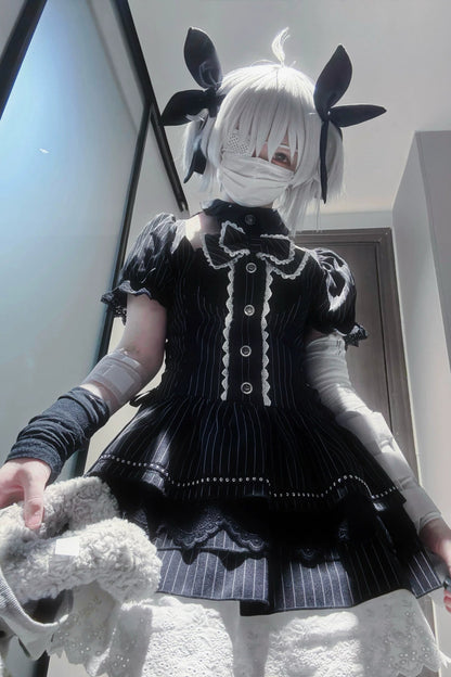 ダークバットカラーパフスリーブドレス