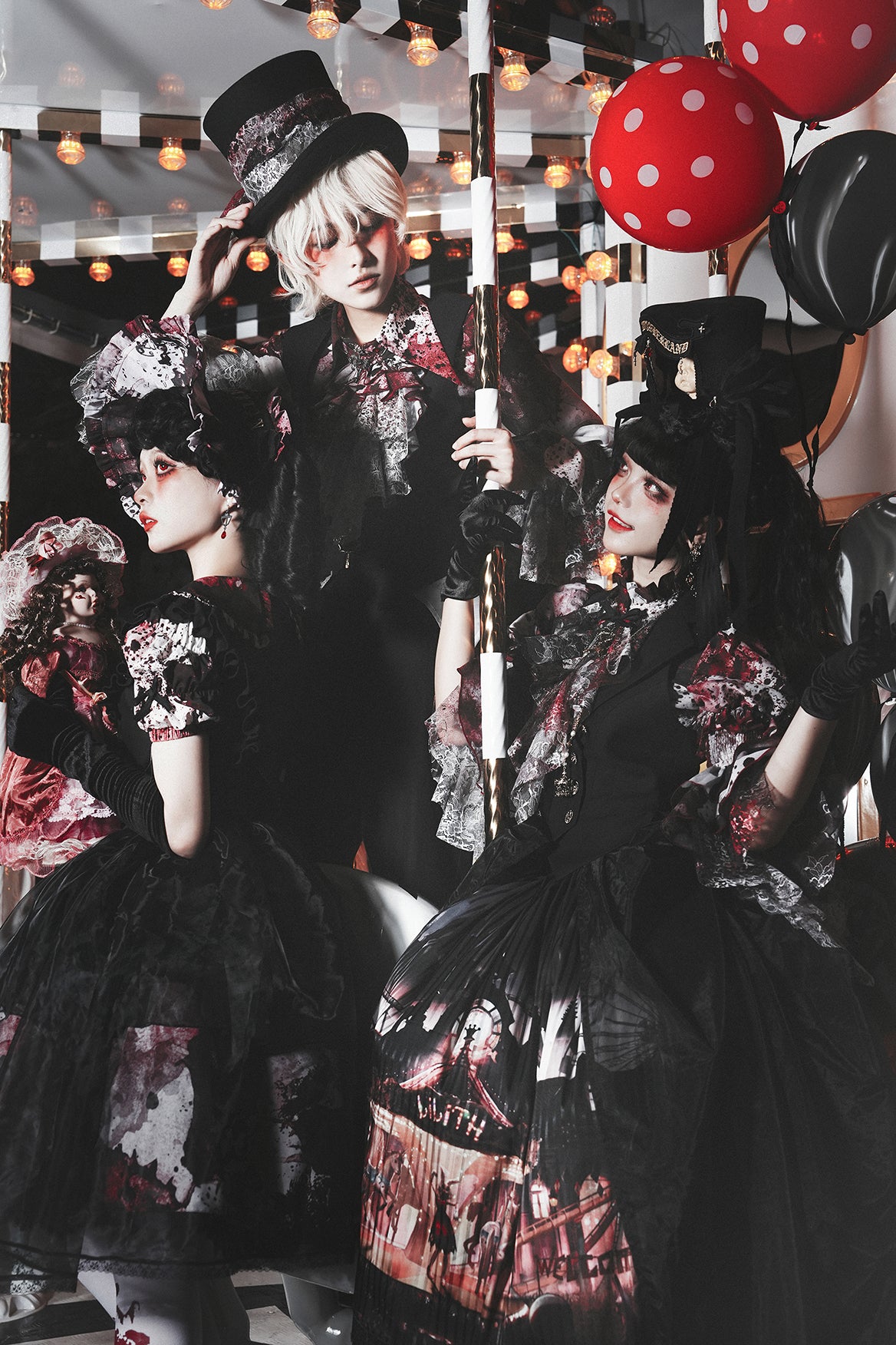 【12月10日予約締切】Bloodstainedプリントフリルスタンドカラー姫袖シャツ