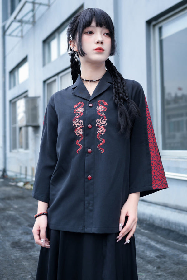 ヘビ刺繍チャイナモードシャツ