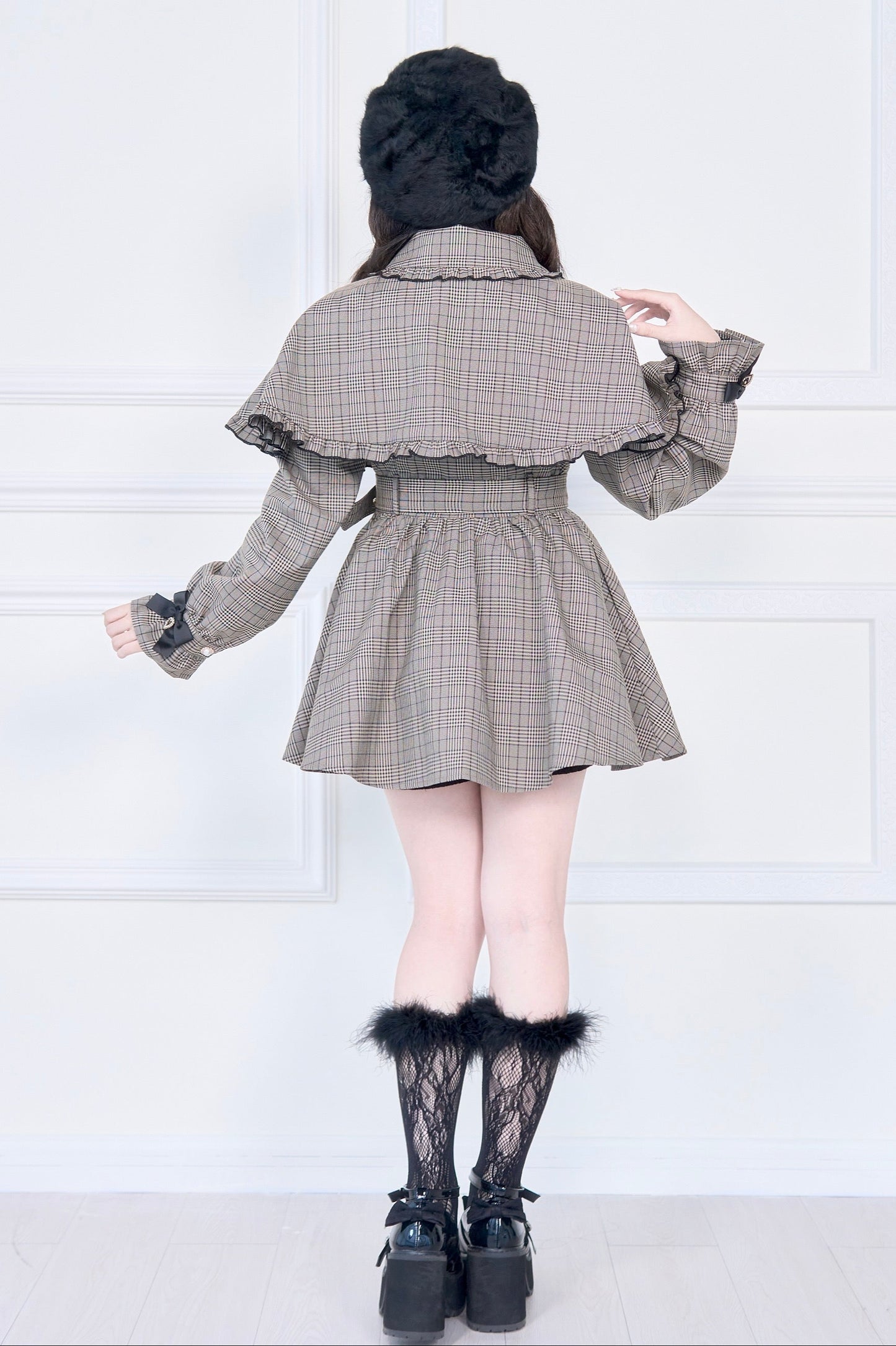 【予約商品】チェックアンドブラックケープショートトレンチクラウンリボンコート