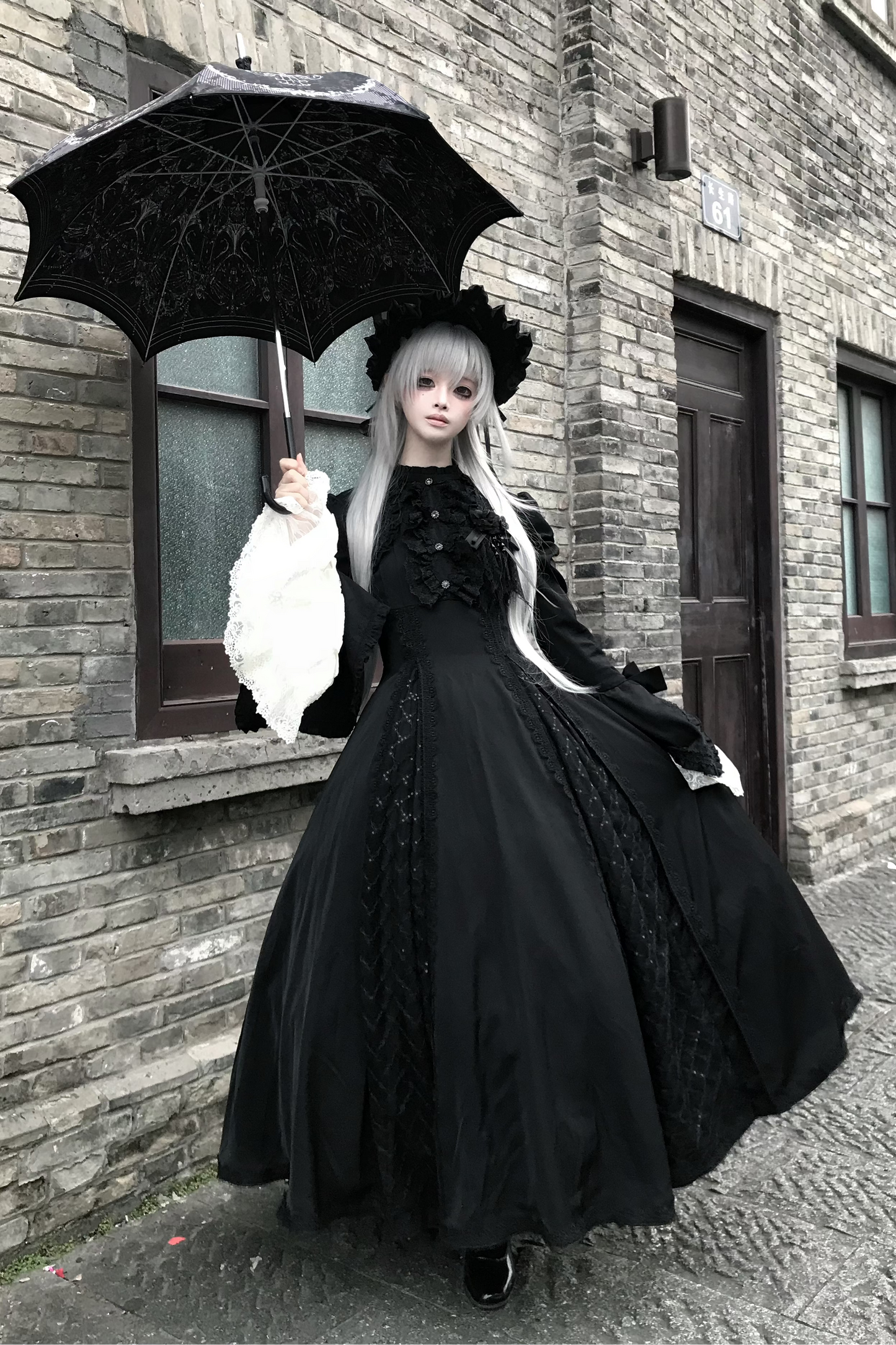[Pre-order Deadline: November 6] Black and White Gothic Widow Lace Princess Sleeve Faux Two-Piece Long Dress