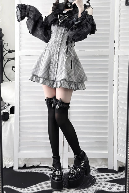 [Pre-order Deadline: October 30] Dark Gothic Black and Gray Plaid Cold-Shoulder Ribbon Lace Dress Set (Including Shorts, Bow Tie, Small Bows*1) + Chain Ribbon Accessories for Sleeves