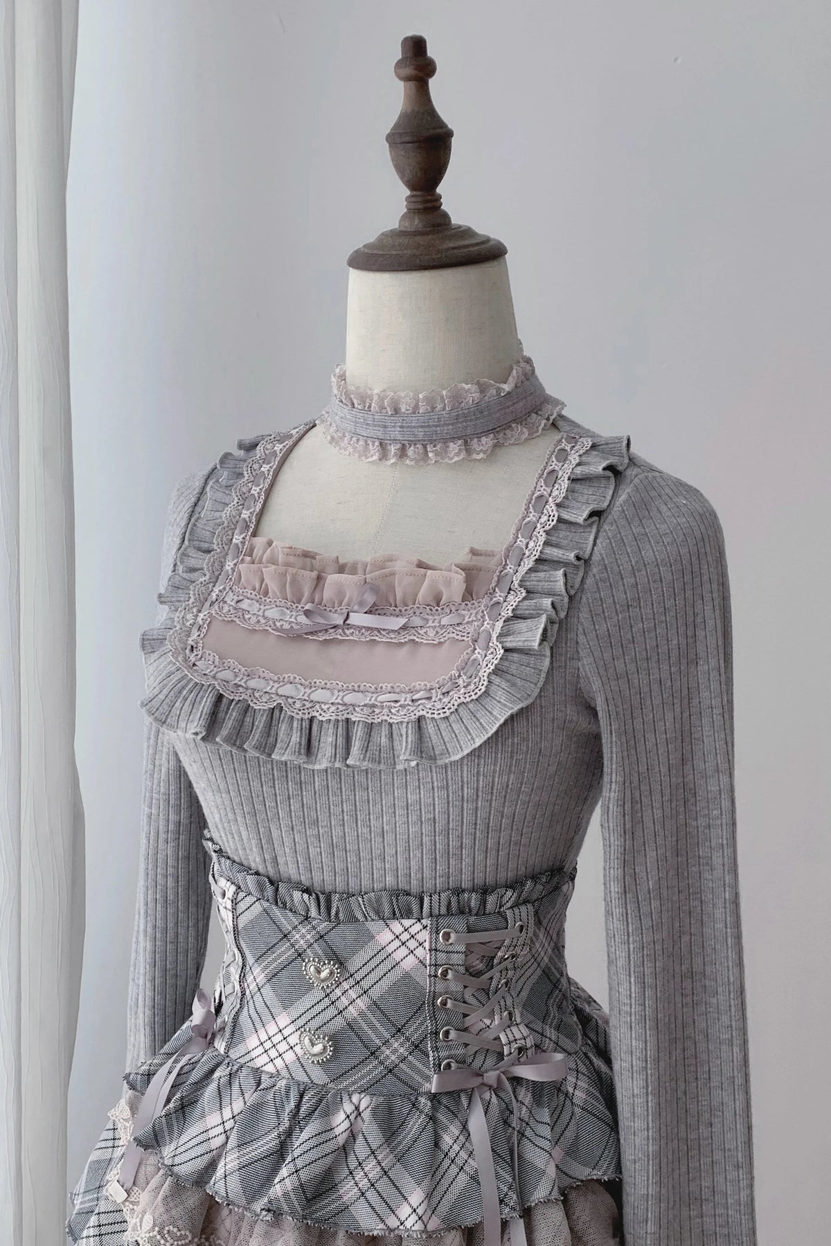 [Pre-order Deadline: October 15] Grey Pink Lace Trim Square Neck Choker Design Knit Top + Lace Trim Plaid Tiered Skirt