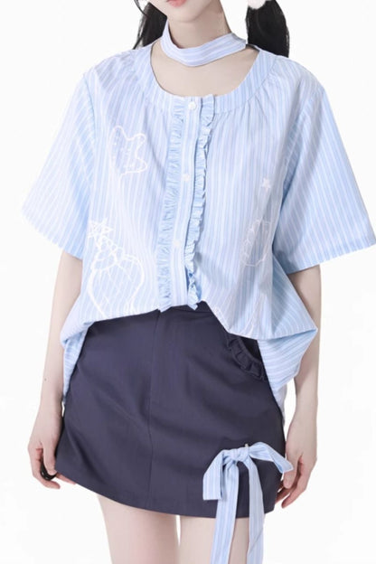 Gestreiftes Strandhemd + ärmelloses Hemd + Overshirt + Rock + weite Hose + Jeansrock