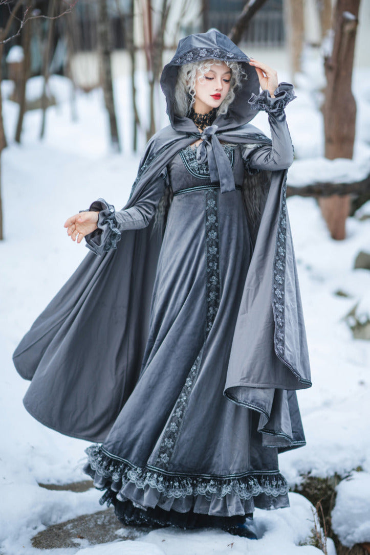 Claire Imperial Elegant Queen Cape Dress Setup