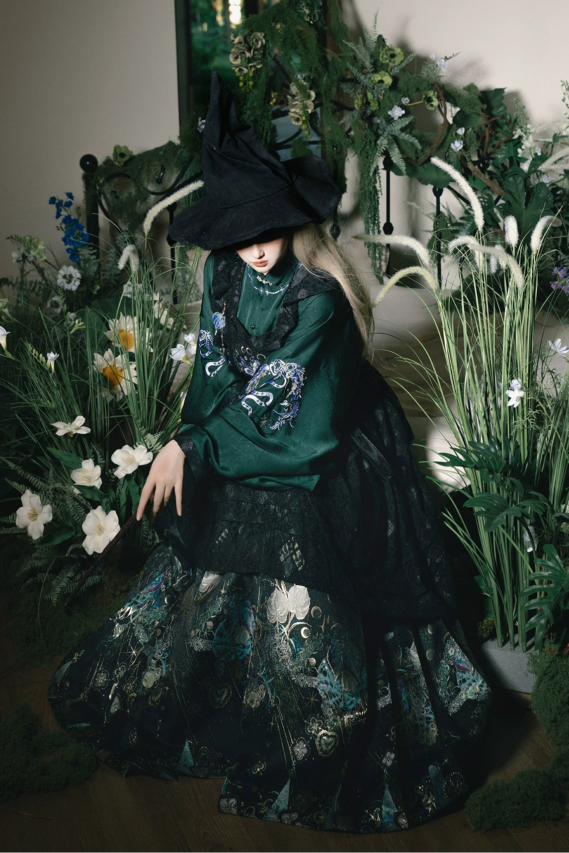 Dark retro jacket + skirt + long skirt + accessories