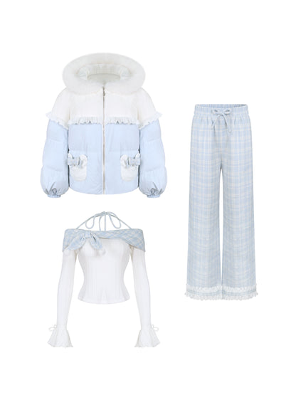 ベアダウンジャケット+ニットトップス+チェックパンツ